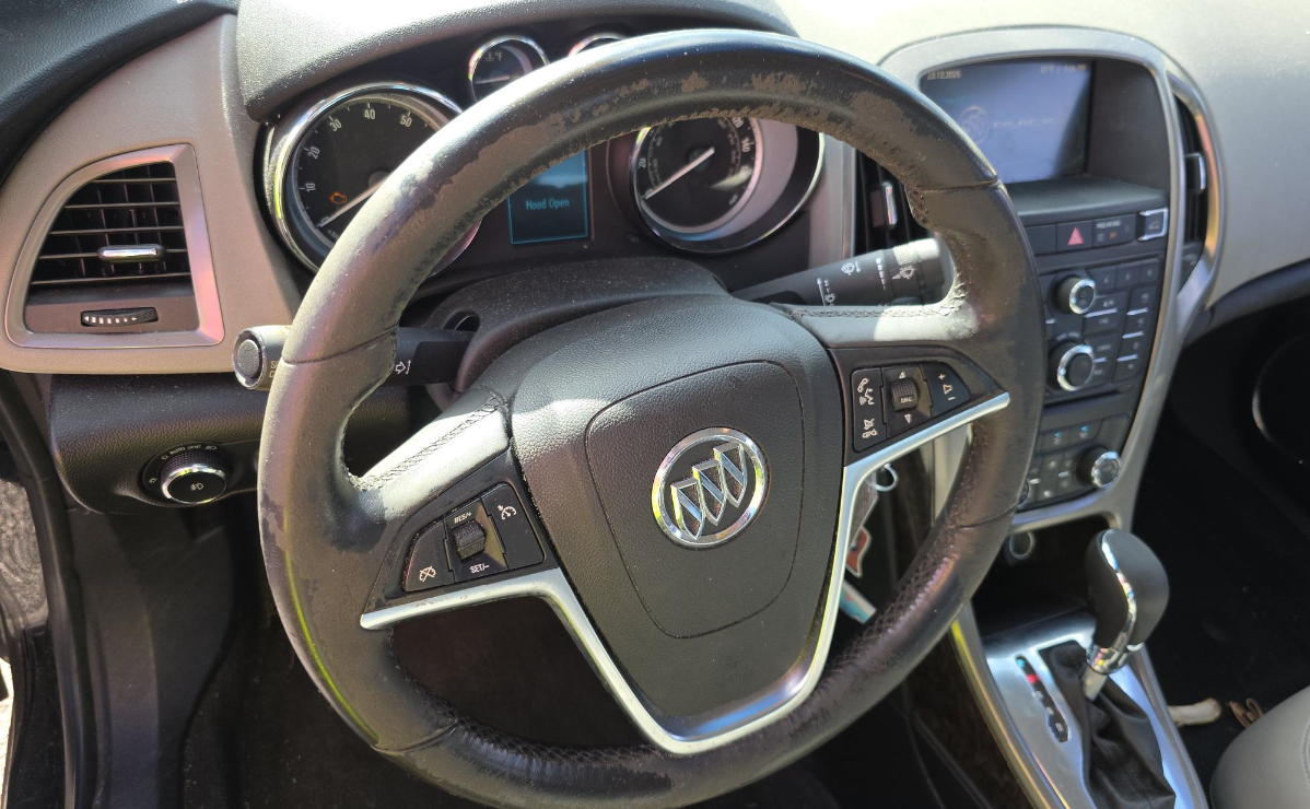 Buick Verano Convenience 2012