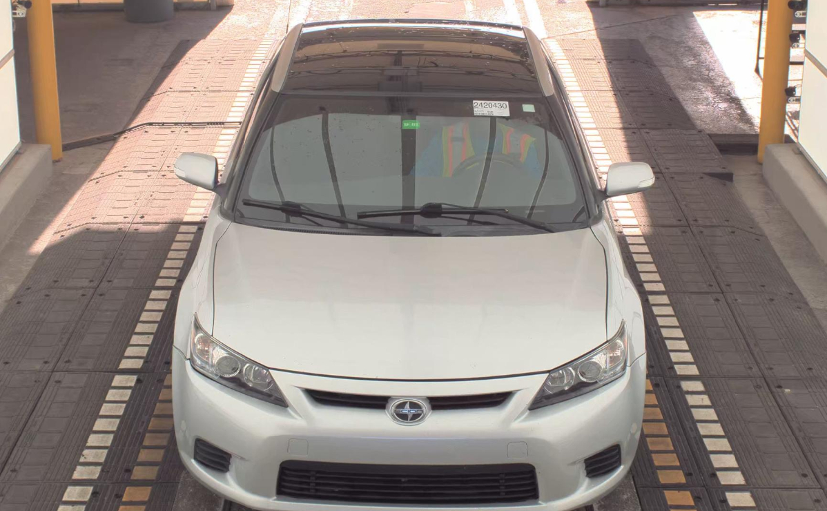 Scion tC  2011