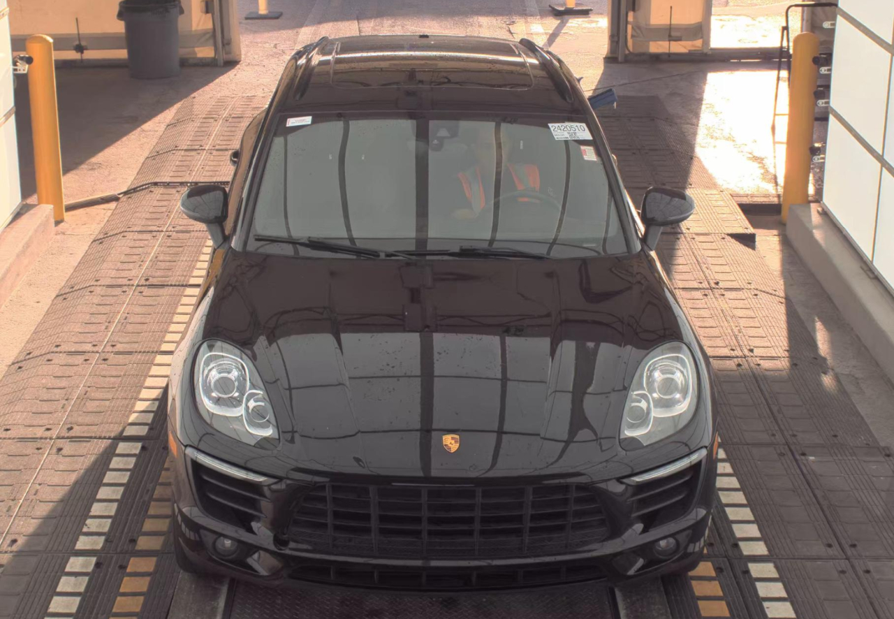Porsche Macan  2017
