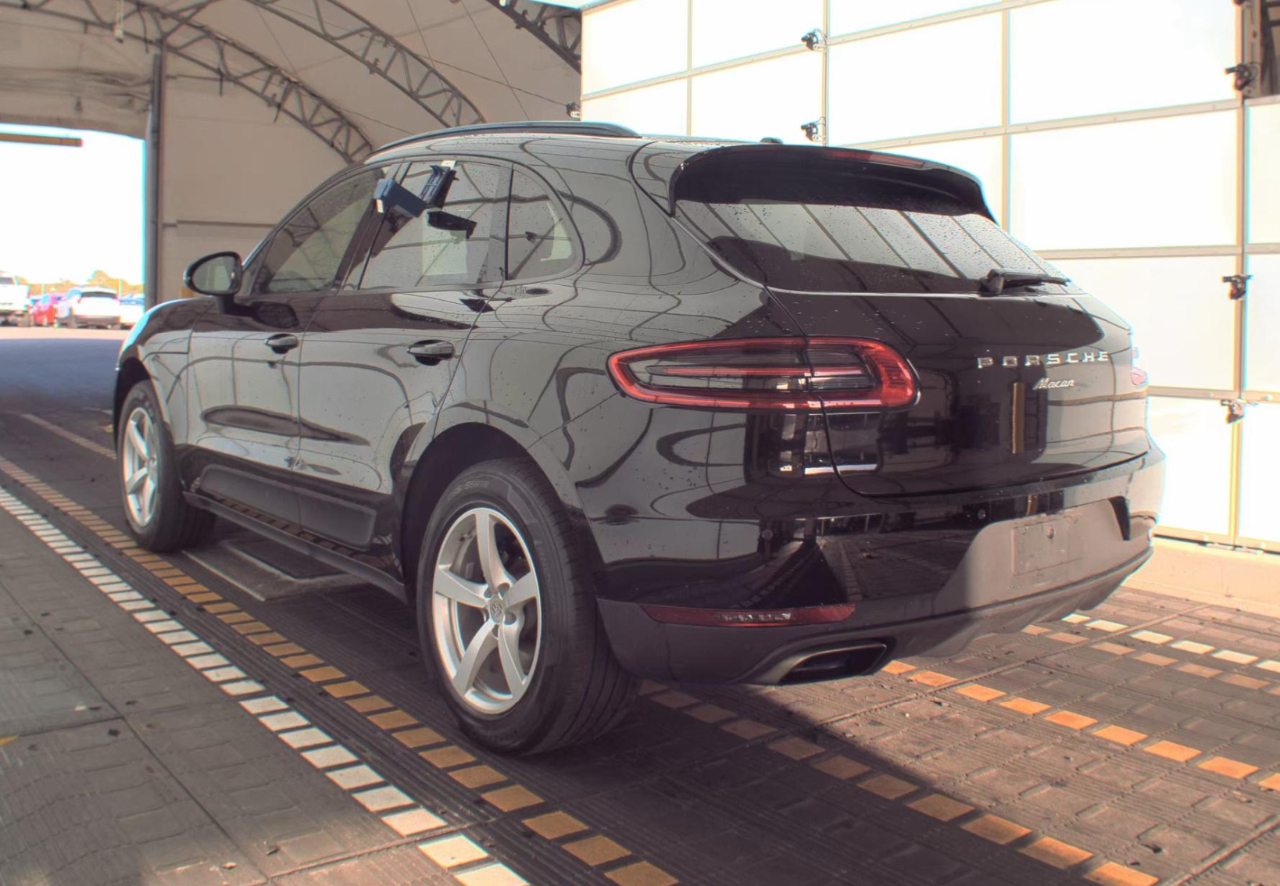 Porsche Macan  2017