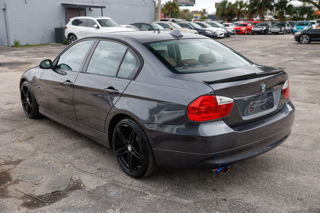 BMW 328xi  2008