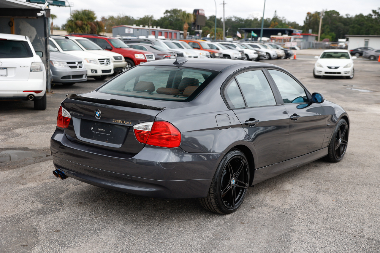 BMW 328xi  2008