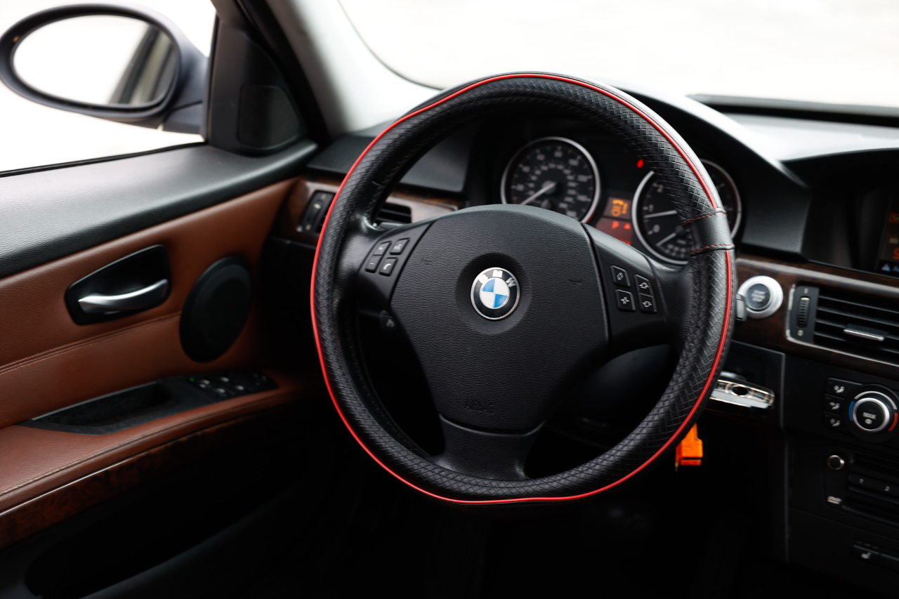 BMW 328xi  2008