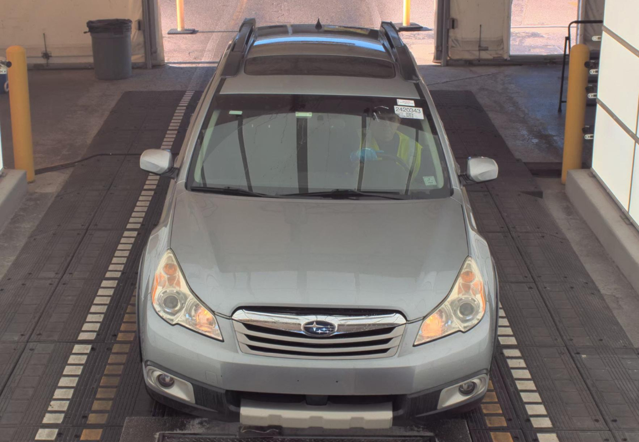 Subaru Outback 3.6R Limited 2011