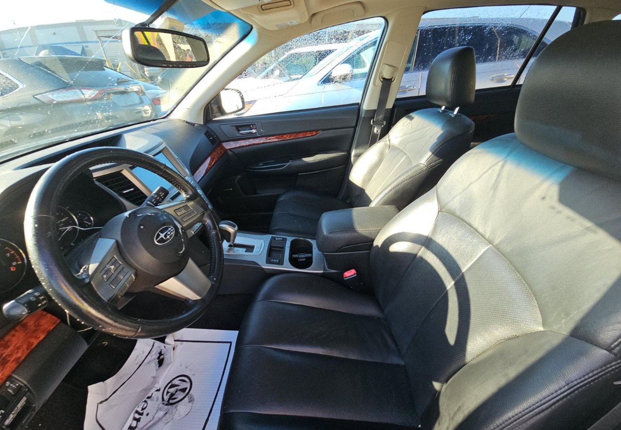 Subaru Outback 3.6R Limited 2011