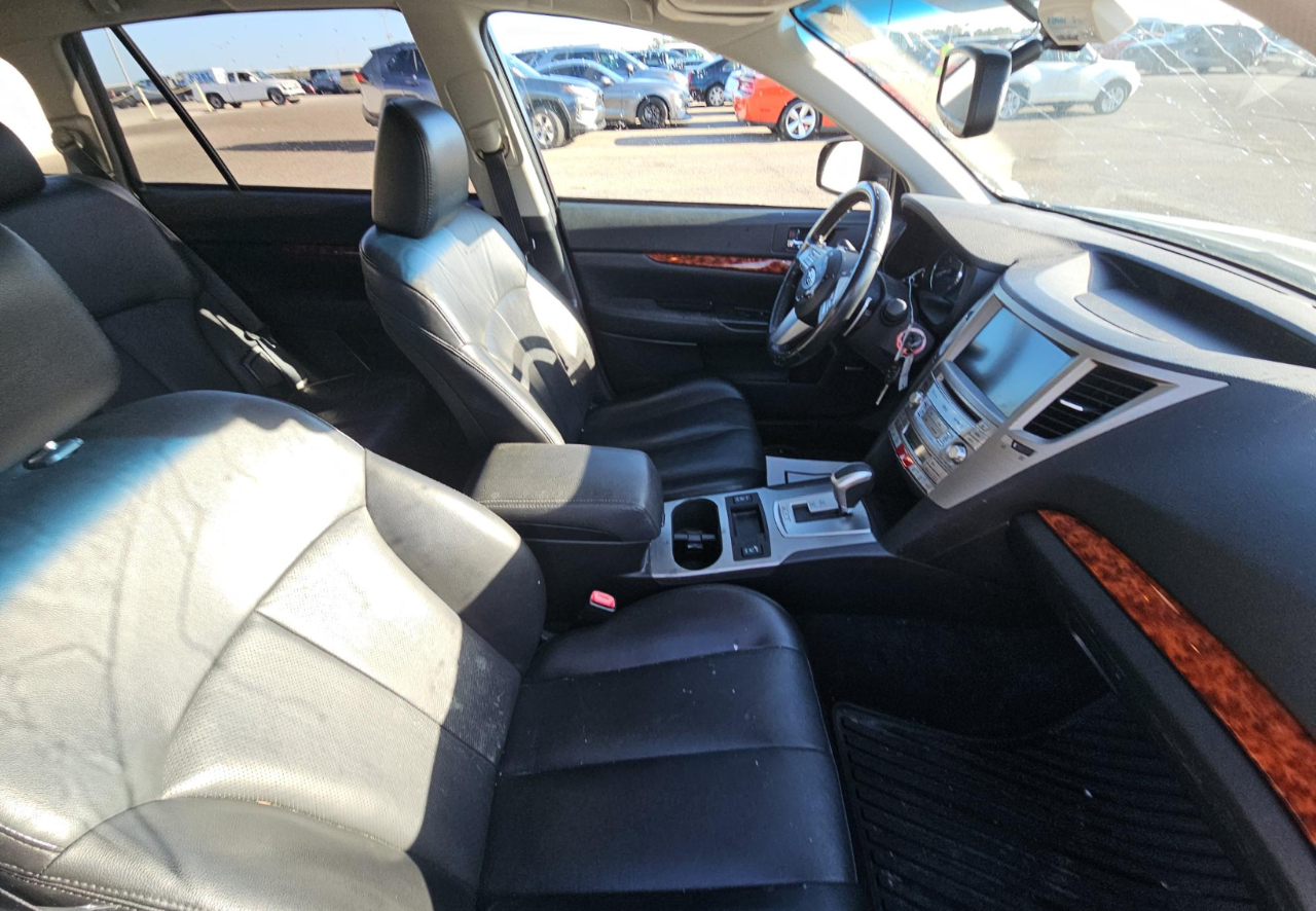 Subaru Outback 3.6R Limited 2011