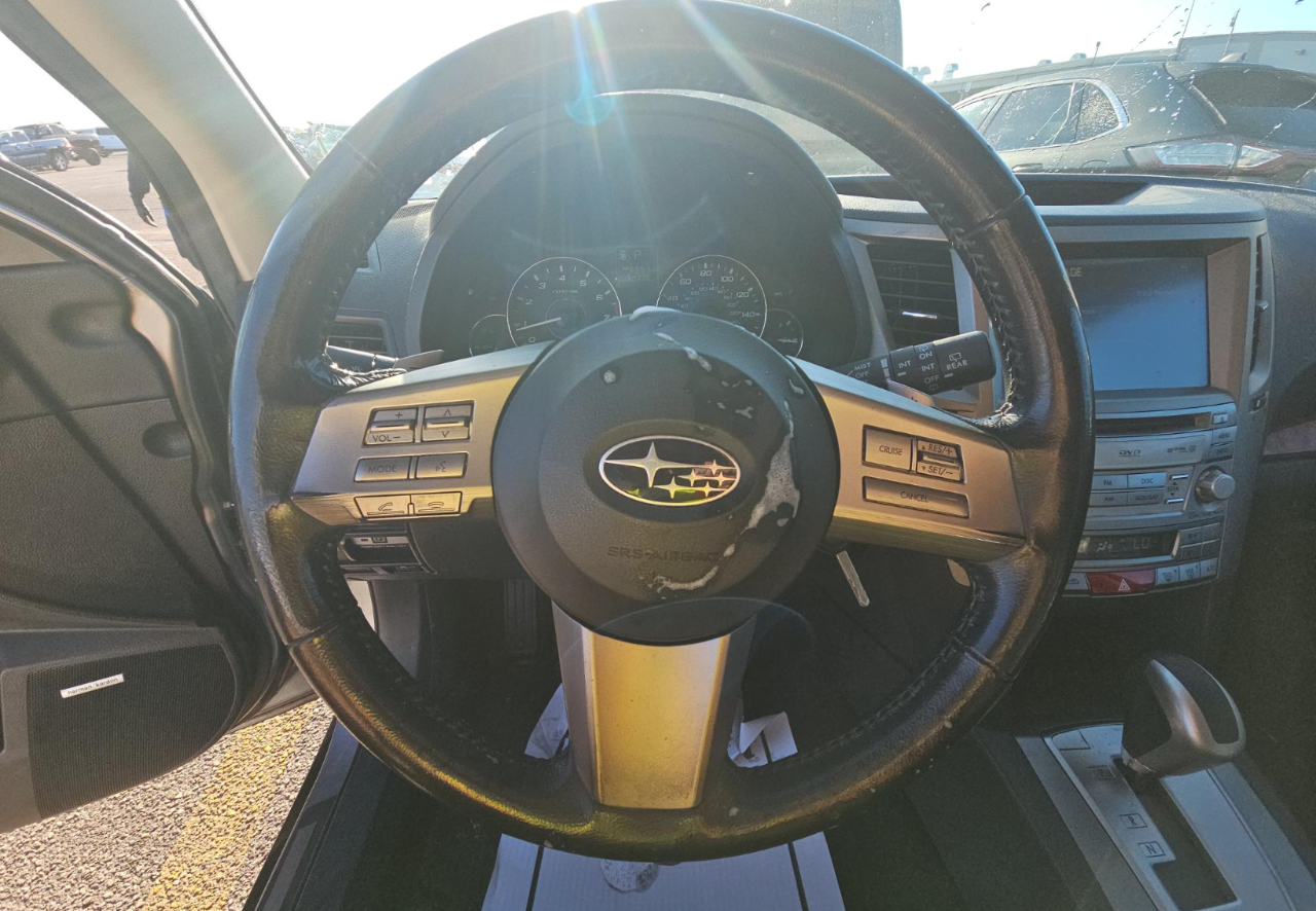 Subaru Outback 3.6R Limited 2011