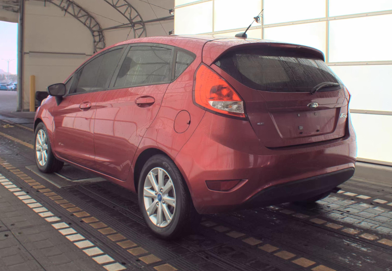 Ford Fiesta SE Hatchback 2011