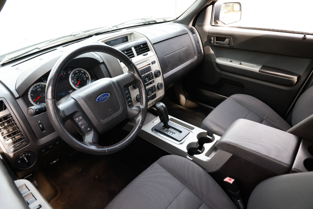 Ford Escape  2010