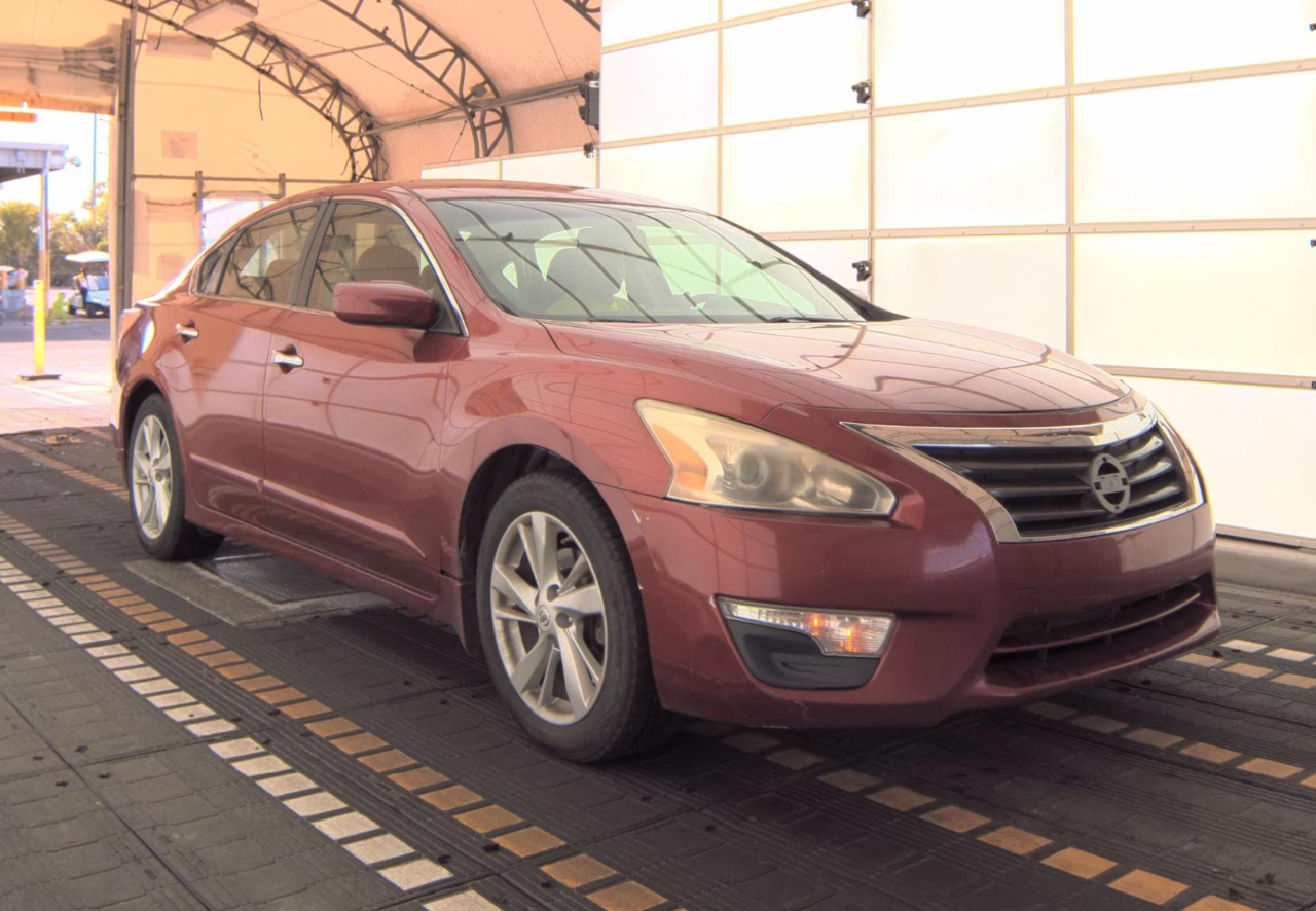 Nissan Altima 2.5 SV Sedan 2013