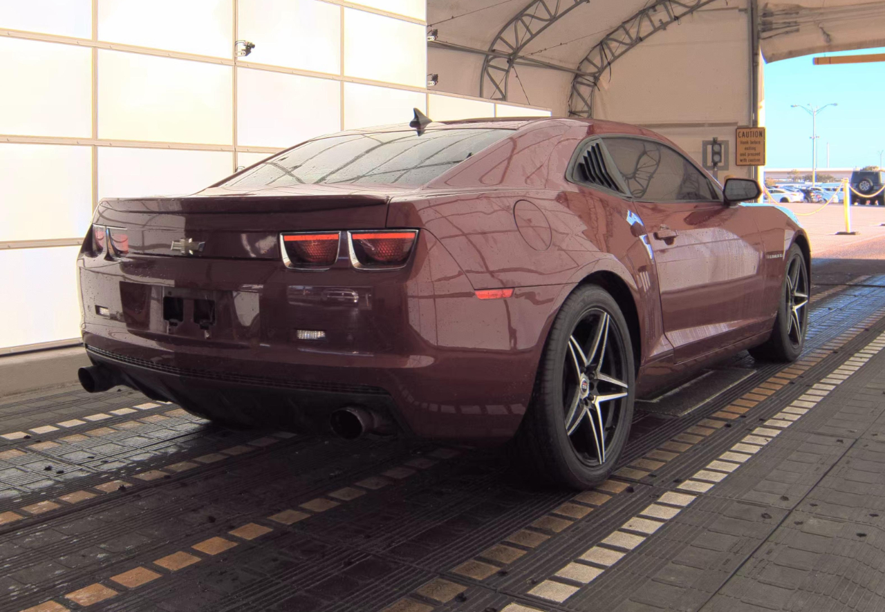 Chevrolet Camaro  2011