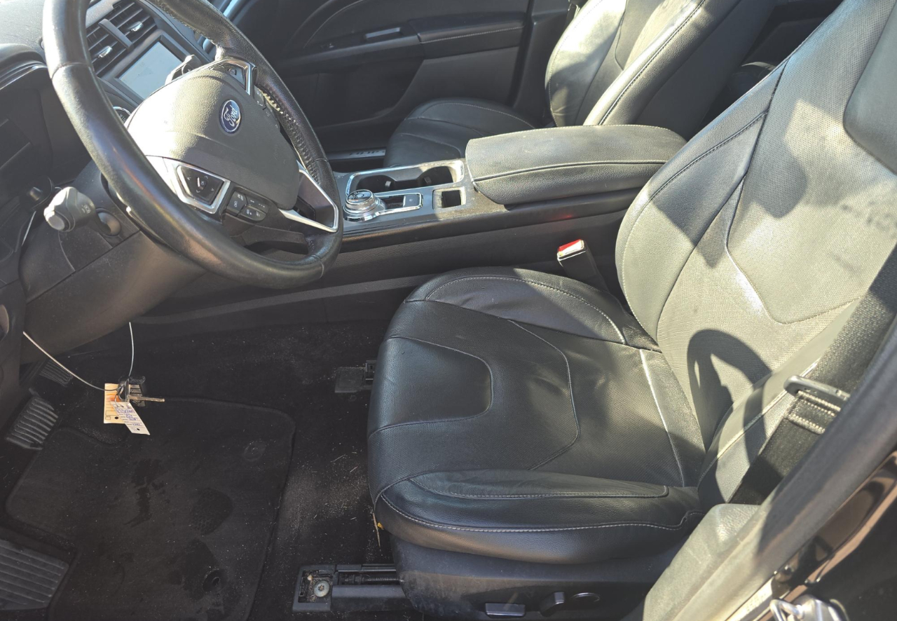 Ford Fusion Titanium 2020