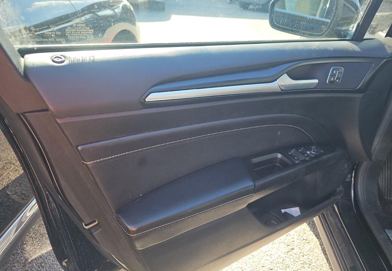 Ford Fusion Titanium 2020