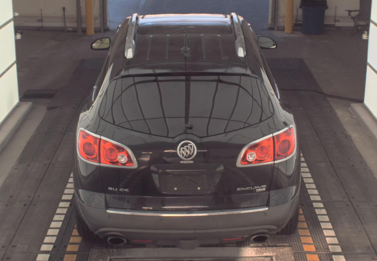 Buick Enclave  2010