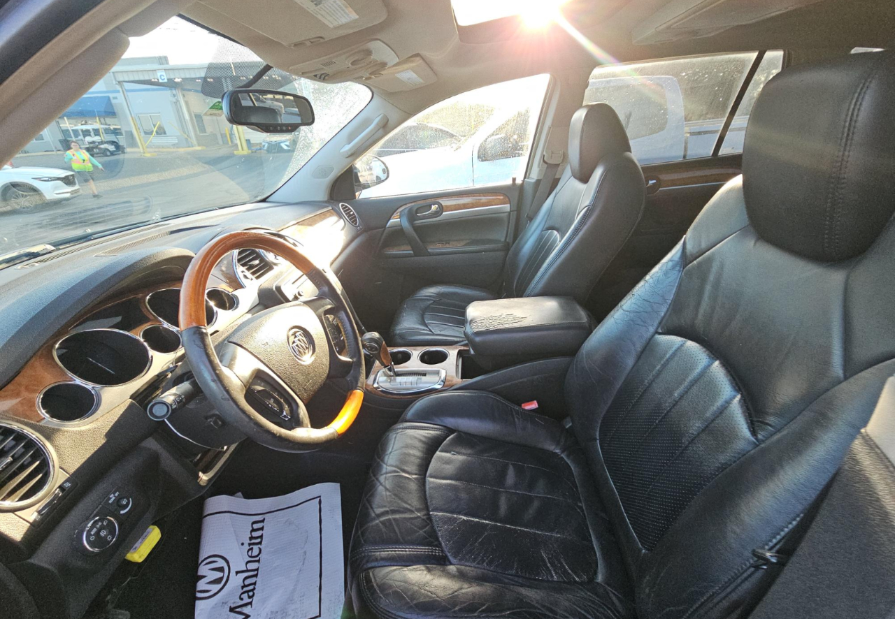 Buick Enclave  2010