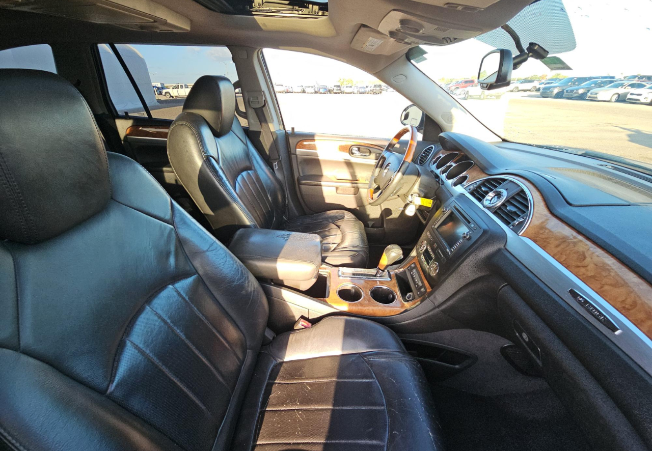 Buick Enclave  2010