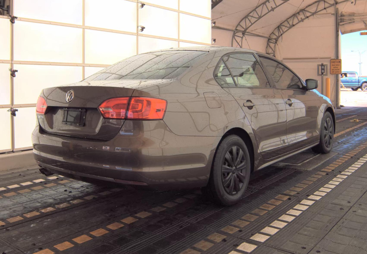 Volkswagen Jetta Sedan  2013