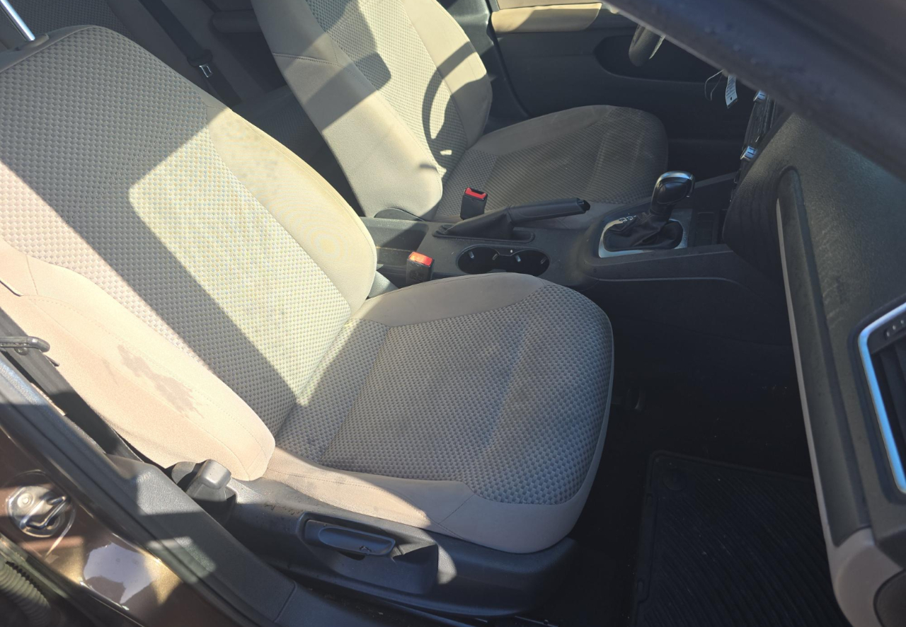 Volkswagen Jetta Sedan  2013