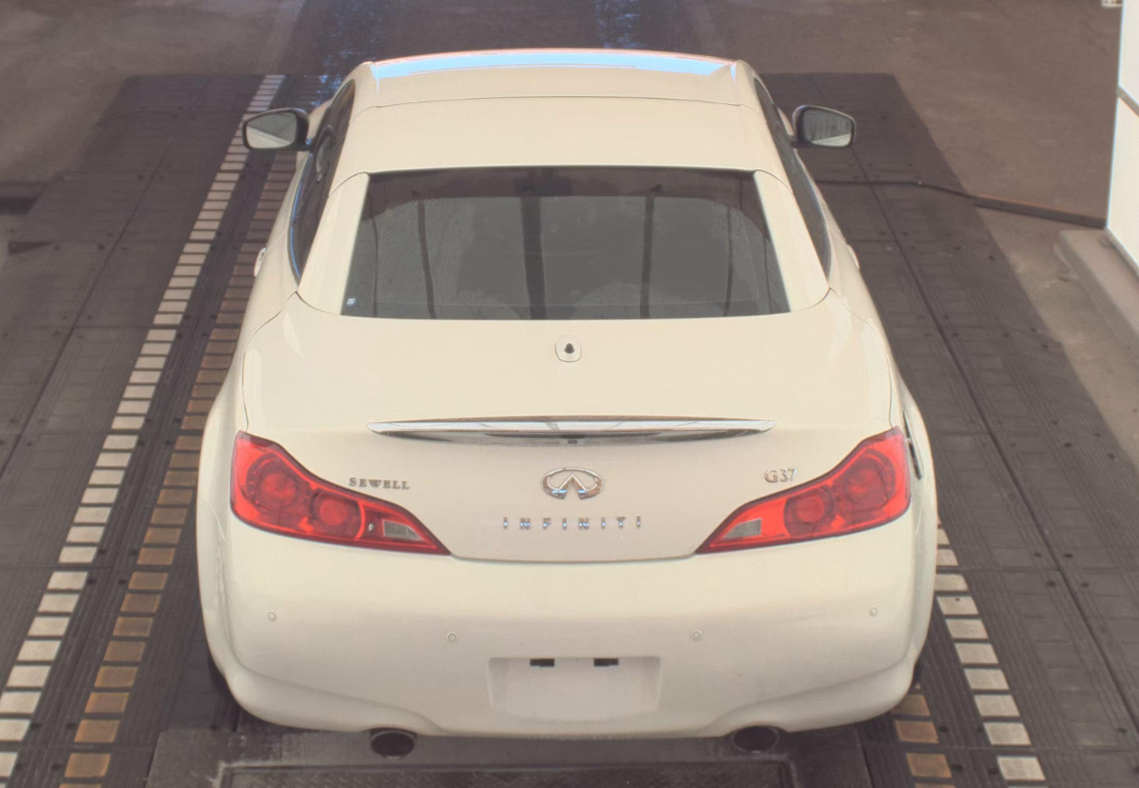 Infiniti G37 Convertible  2011