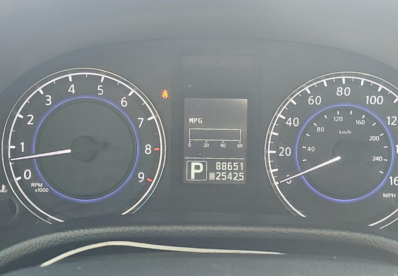 Infiniti G37 Convertible  2011