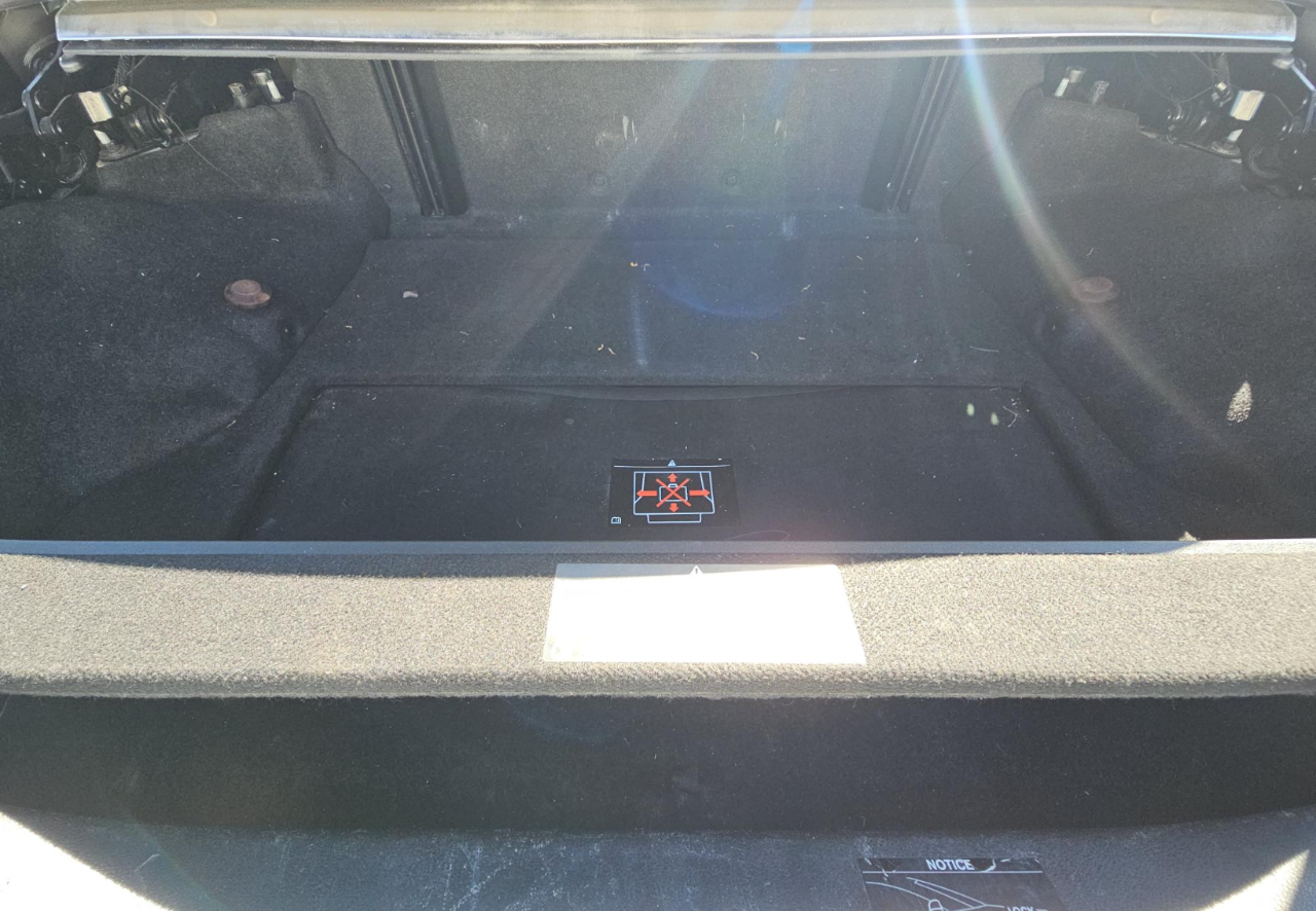 Infiniti G37 Convertible  2011