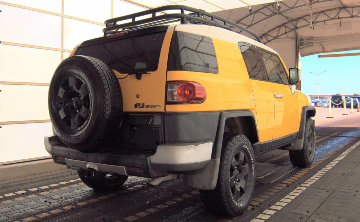Toyota FJ Cruiser  2007