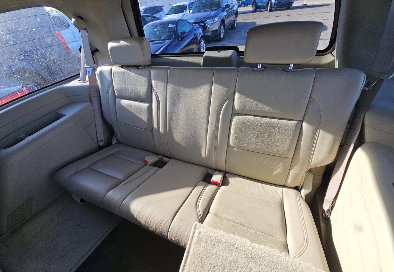 Infiniti QX56 RWD 4dr 2004