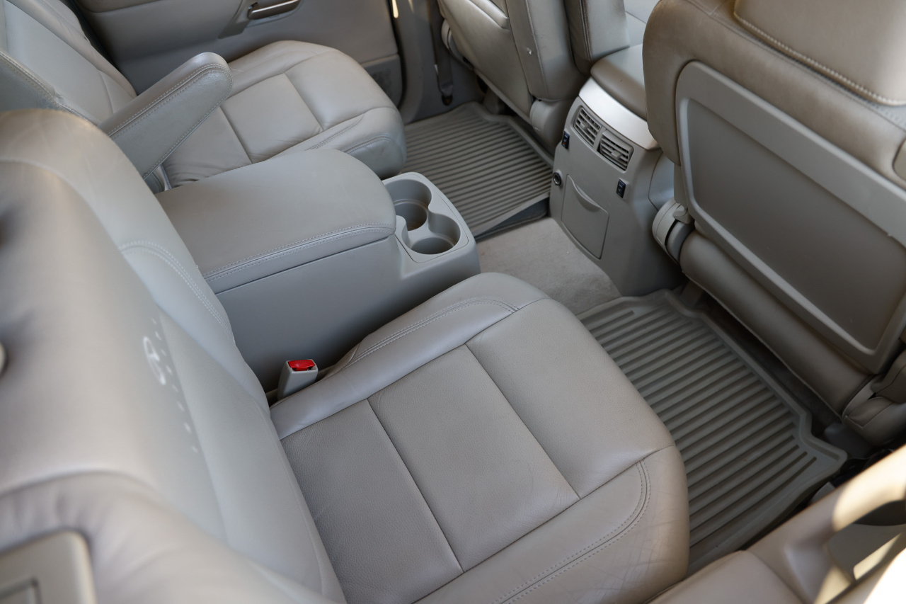 Infiniti QX56 RWD 4dr 2004