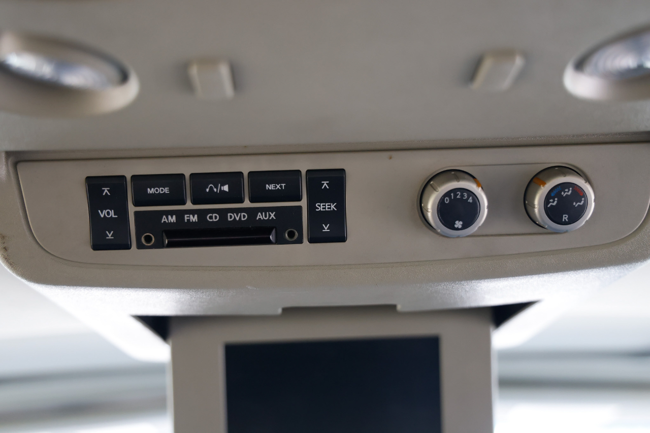 Infiniti QX56 RWD 4dr 2004