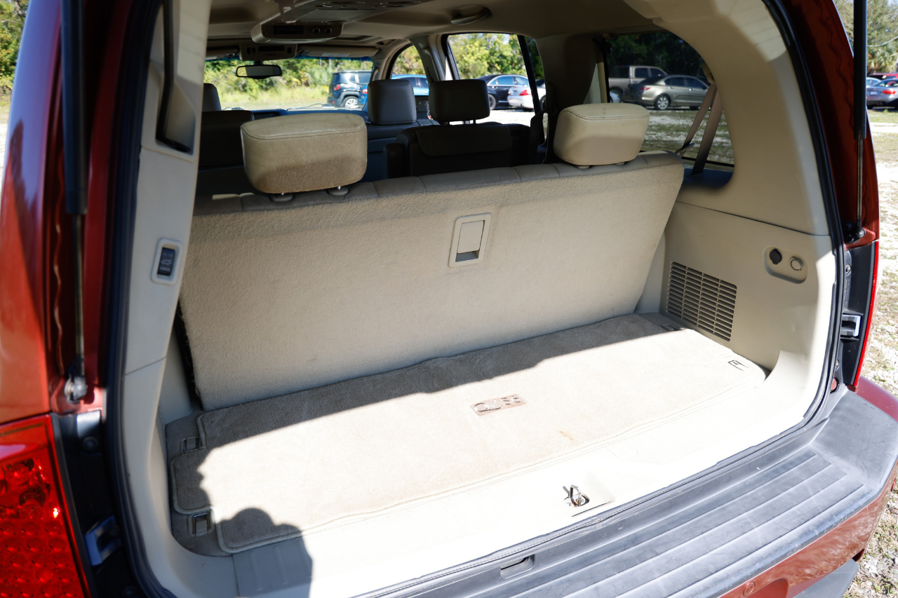 Infiniti QX56 RWD 4dr 2004