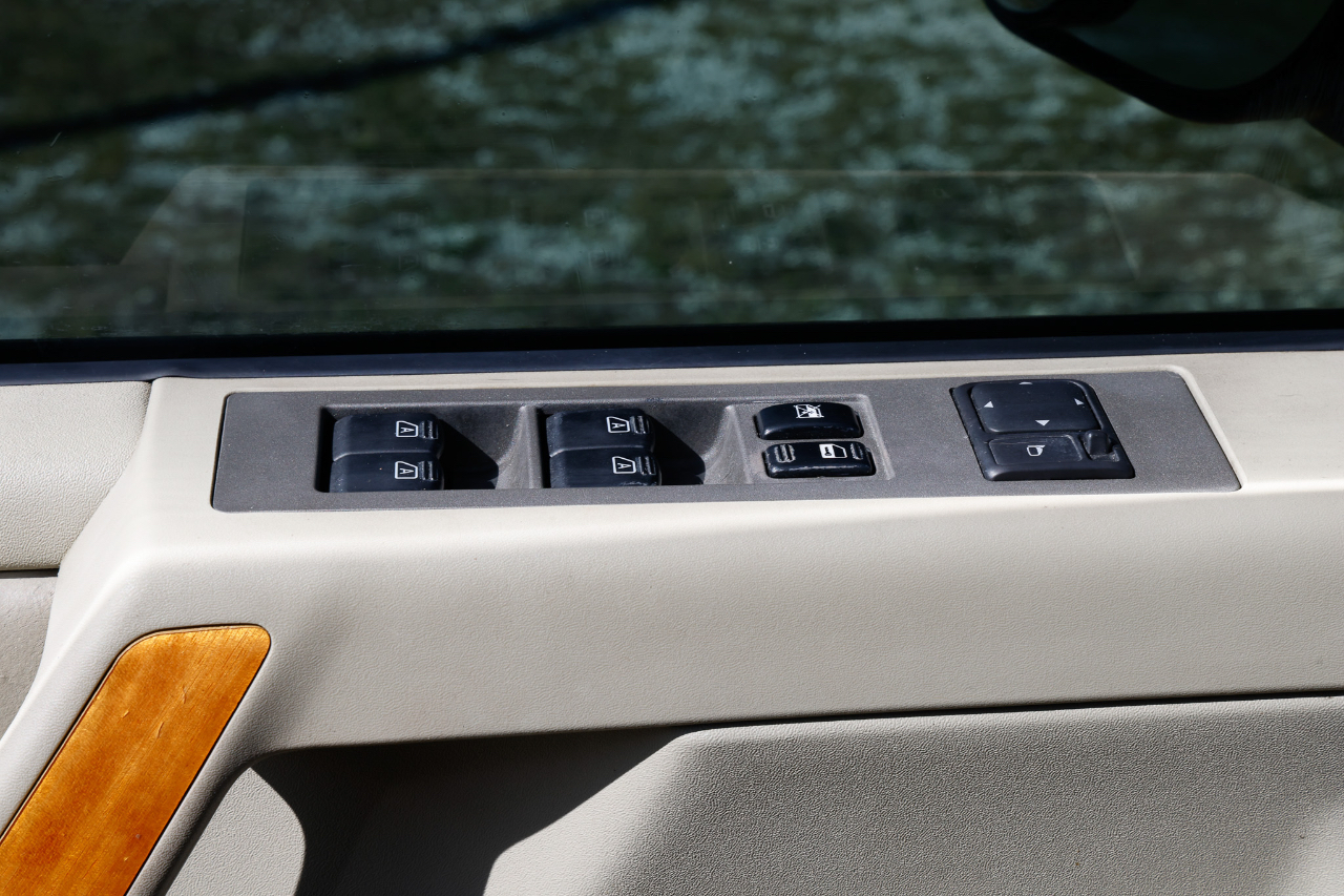 Infiniti QX56 RWD 4dr 2004