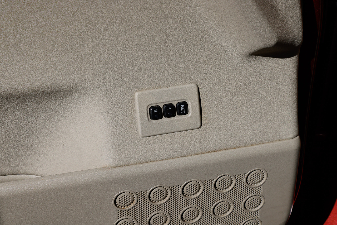 Infiniti QX56 RWD 4dr 2004