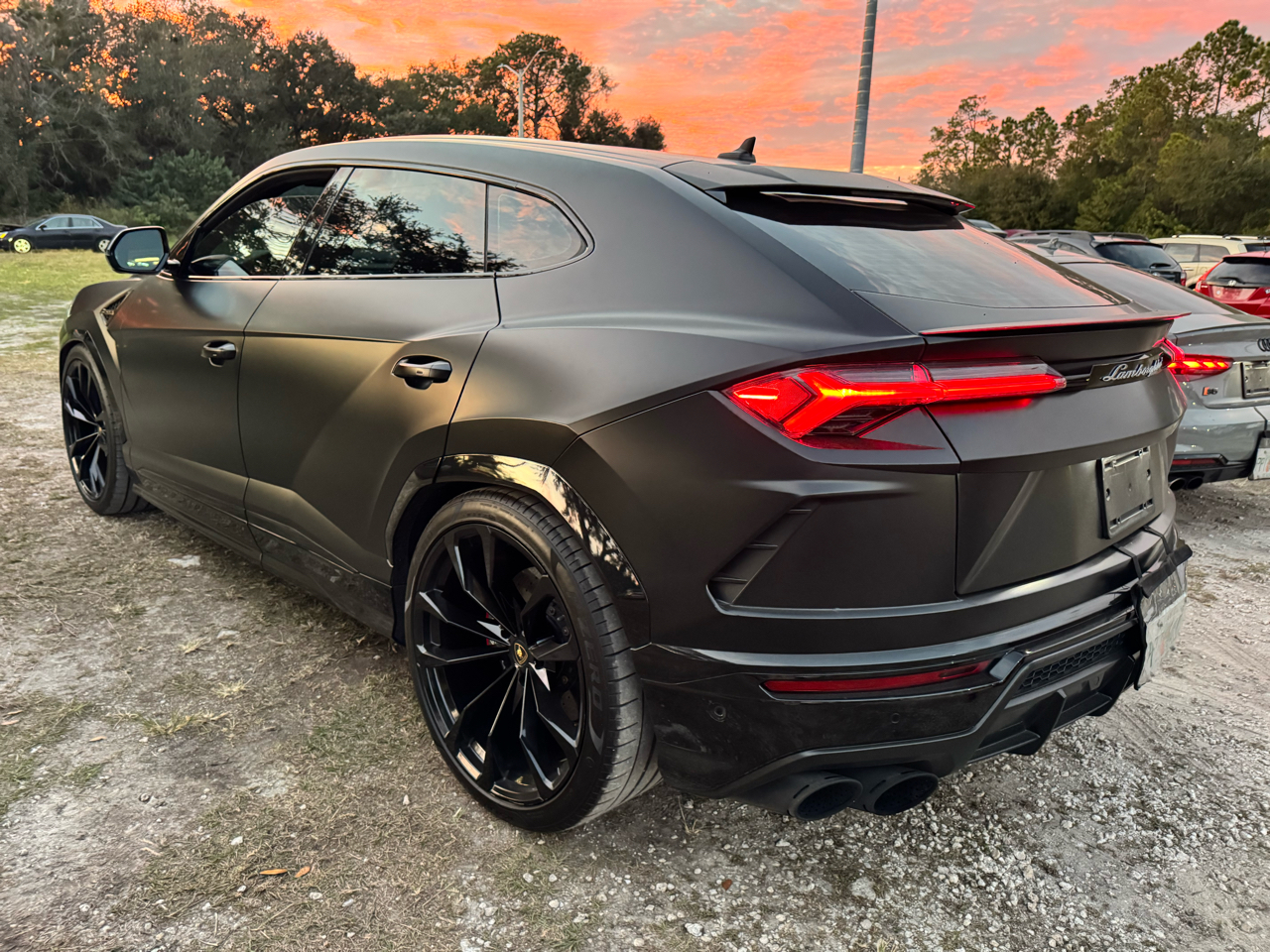 Lamborghini Urus AWD 2020