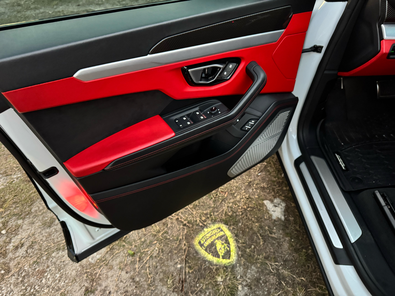 Lamborghini Urus AWD 2020