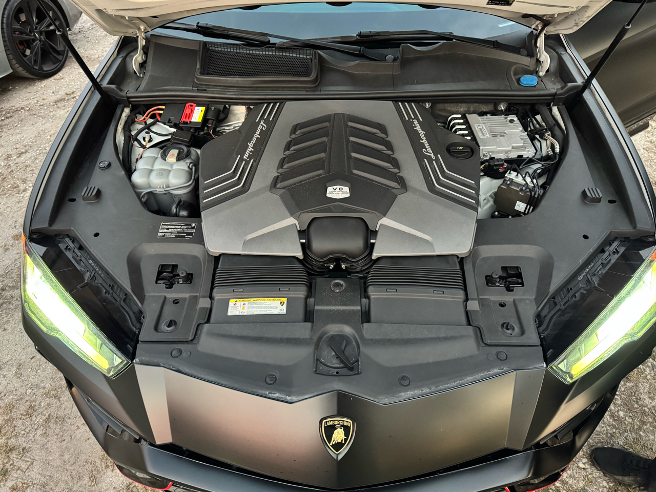 Lamborghini Urus AWD 2020