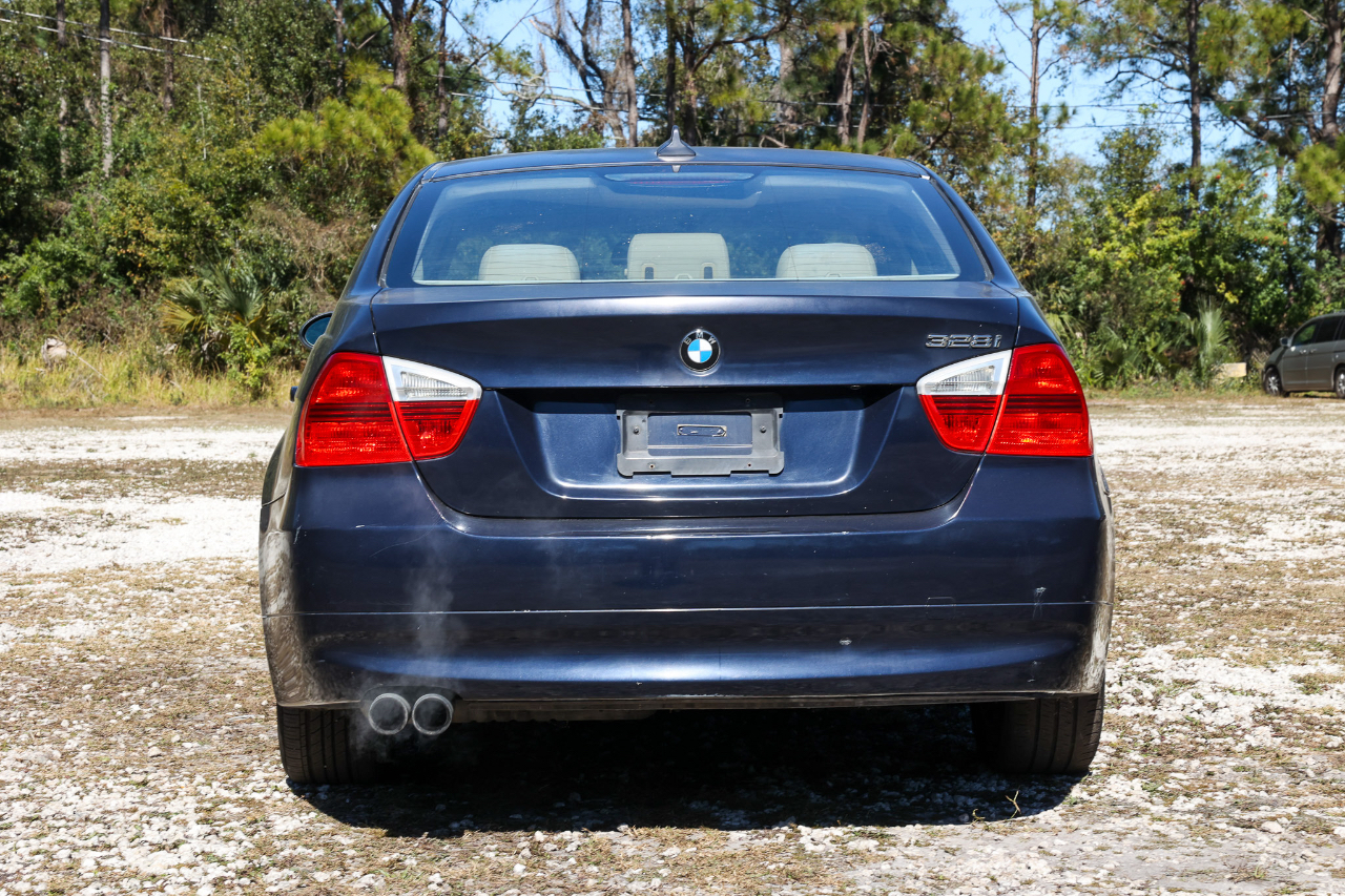 BMW 328i  2008
