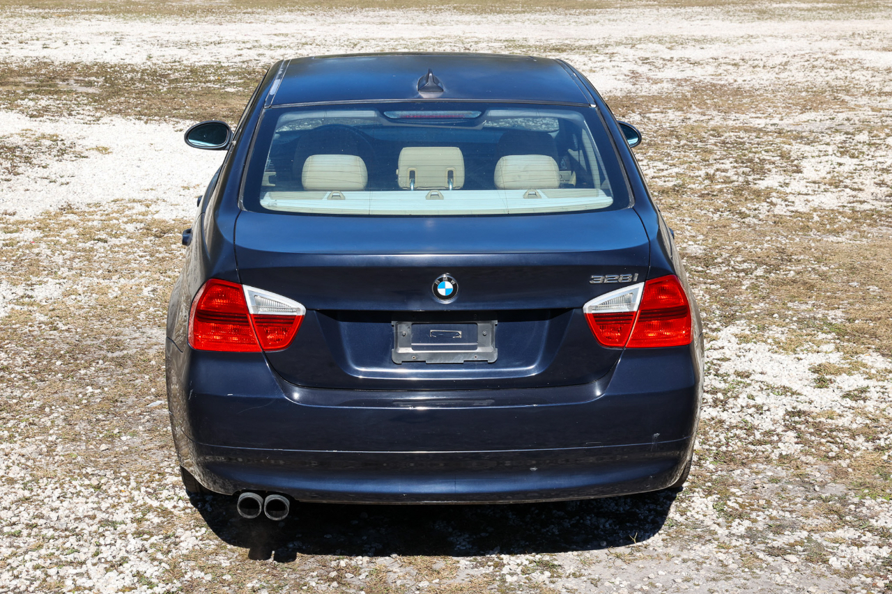 BMW 328i  2008