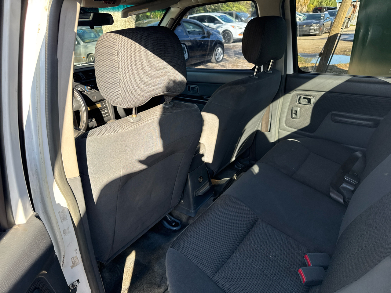 Nissan Frontier 2WD  2004