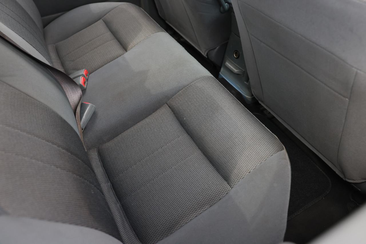 Nissan Frontier 2WD  2004