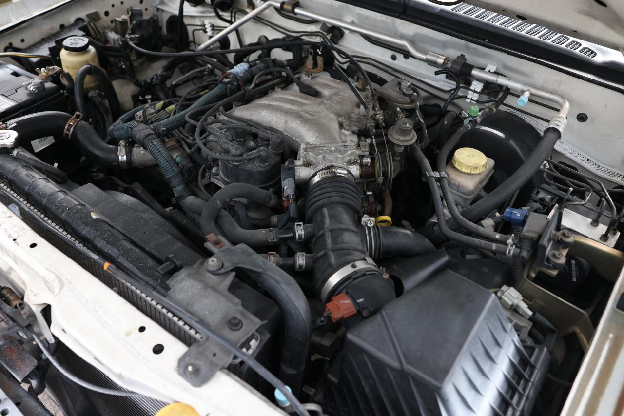 Nissan Frontier 2WD  2004