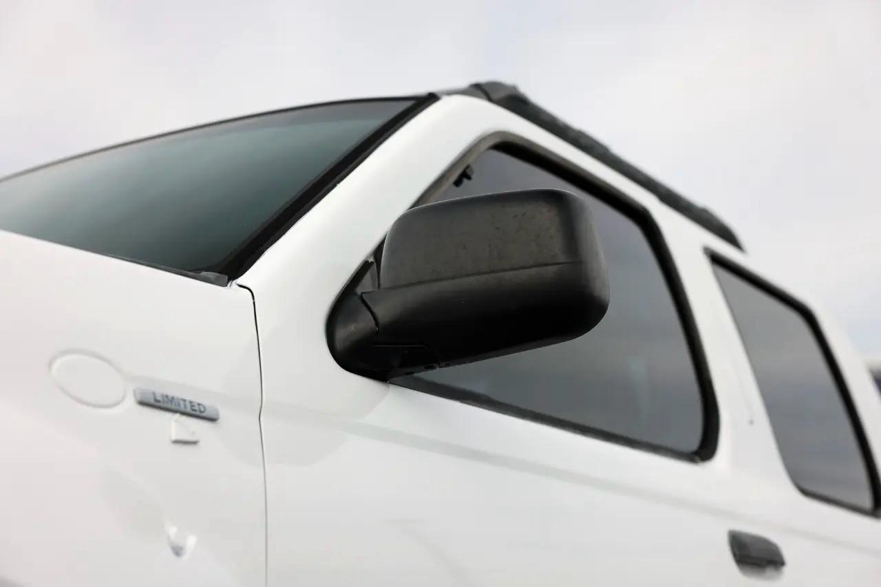 Nissan Frontier 2WD  2004