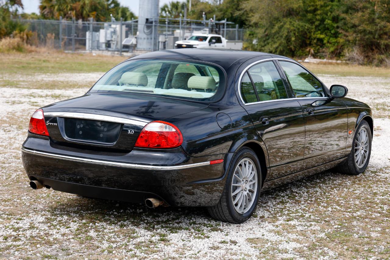 Jaguar S-Type  2006