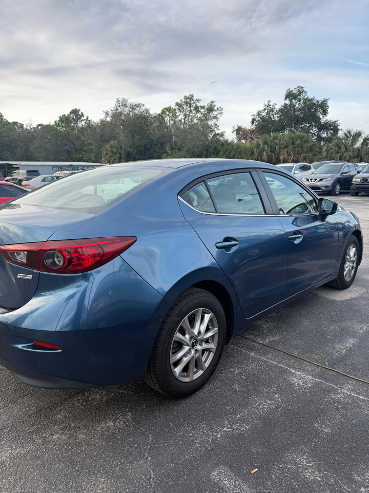 Mazda Mazda3 4-Door  2018