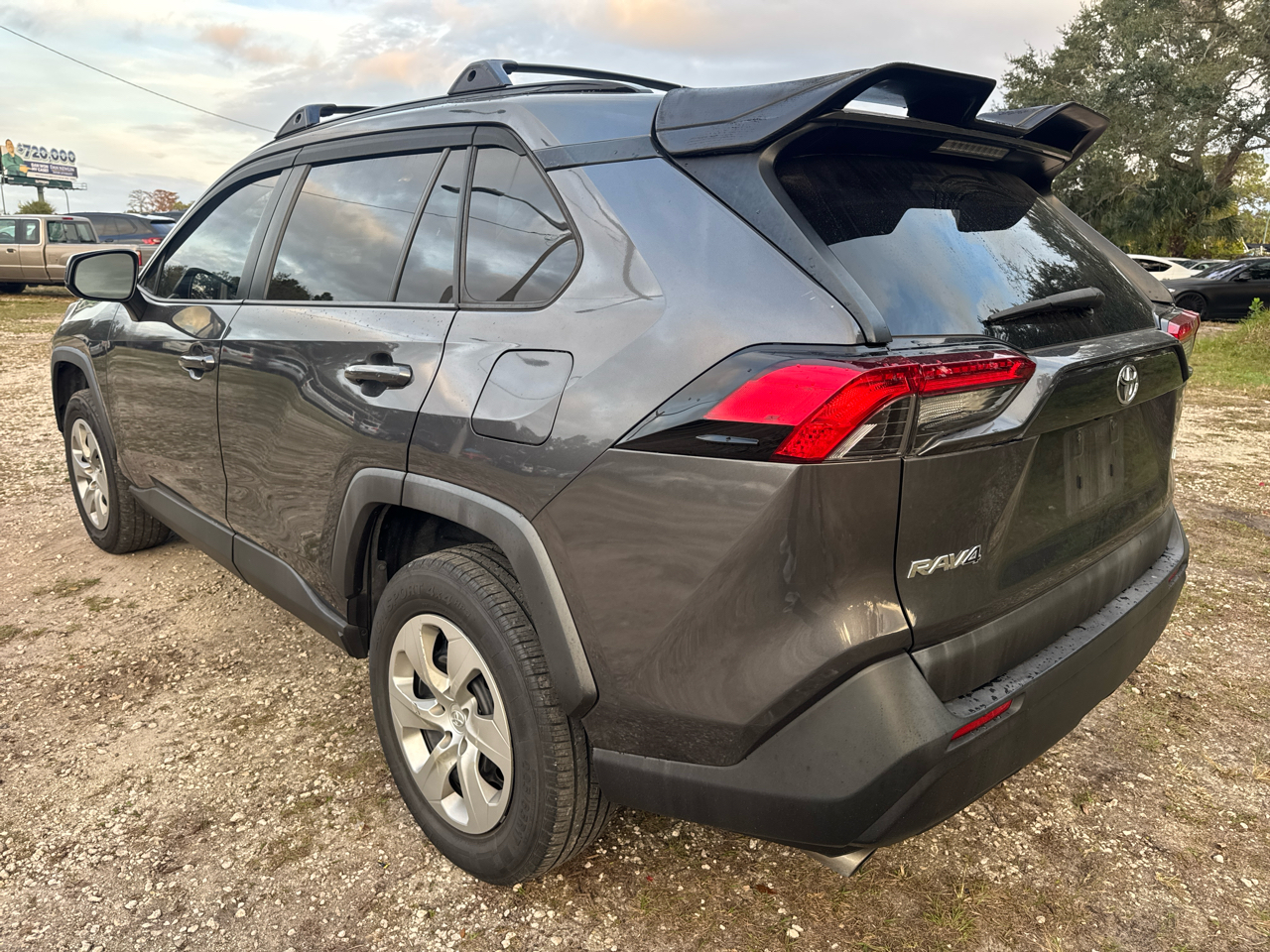 Toyota RAV4 LE 2019
