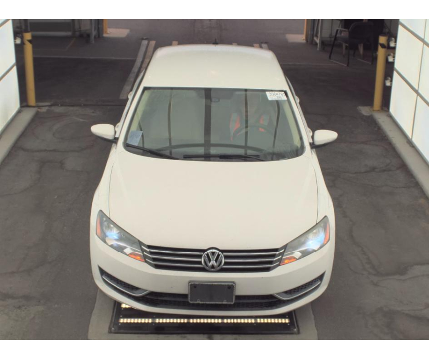 Volkswagen Passat  2012