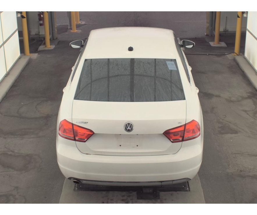 Volkswagen Passat  2012