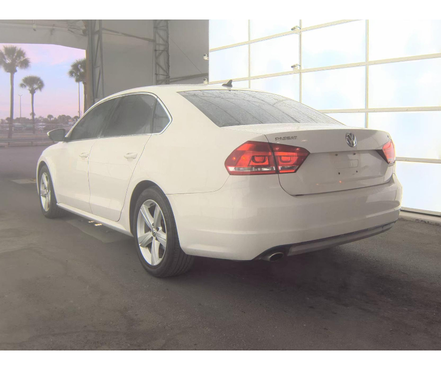 Volkswagen Passat  2012