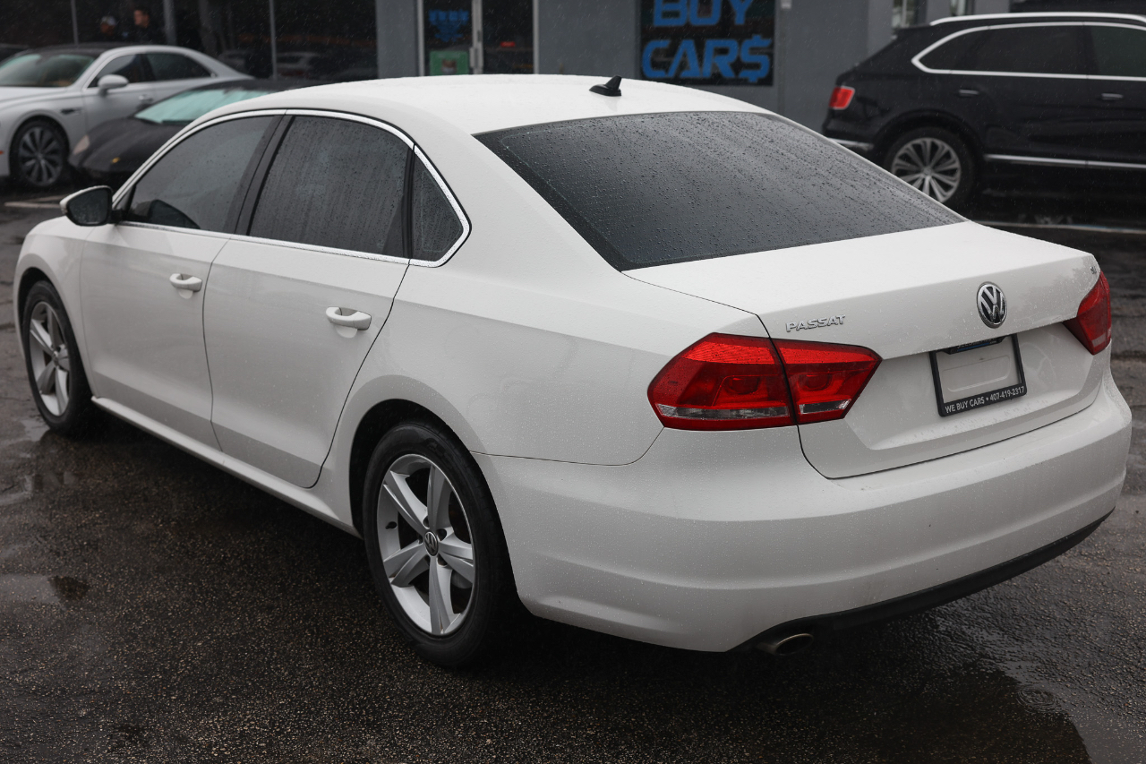 Volkswagen Passat  2012