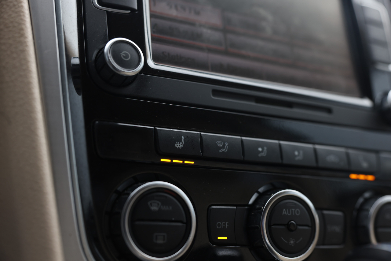 Volkswagen Passat  2012