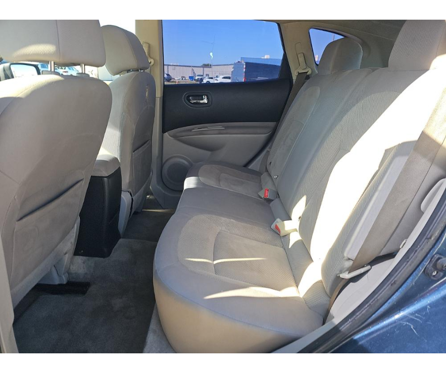 Nissan Rogue Select  2014